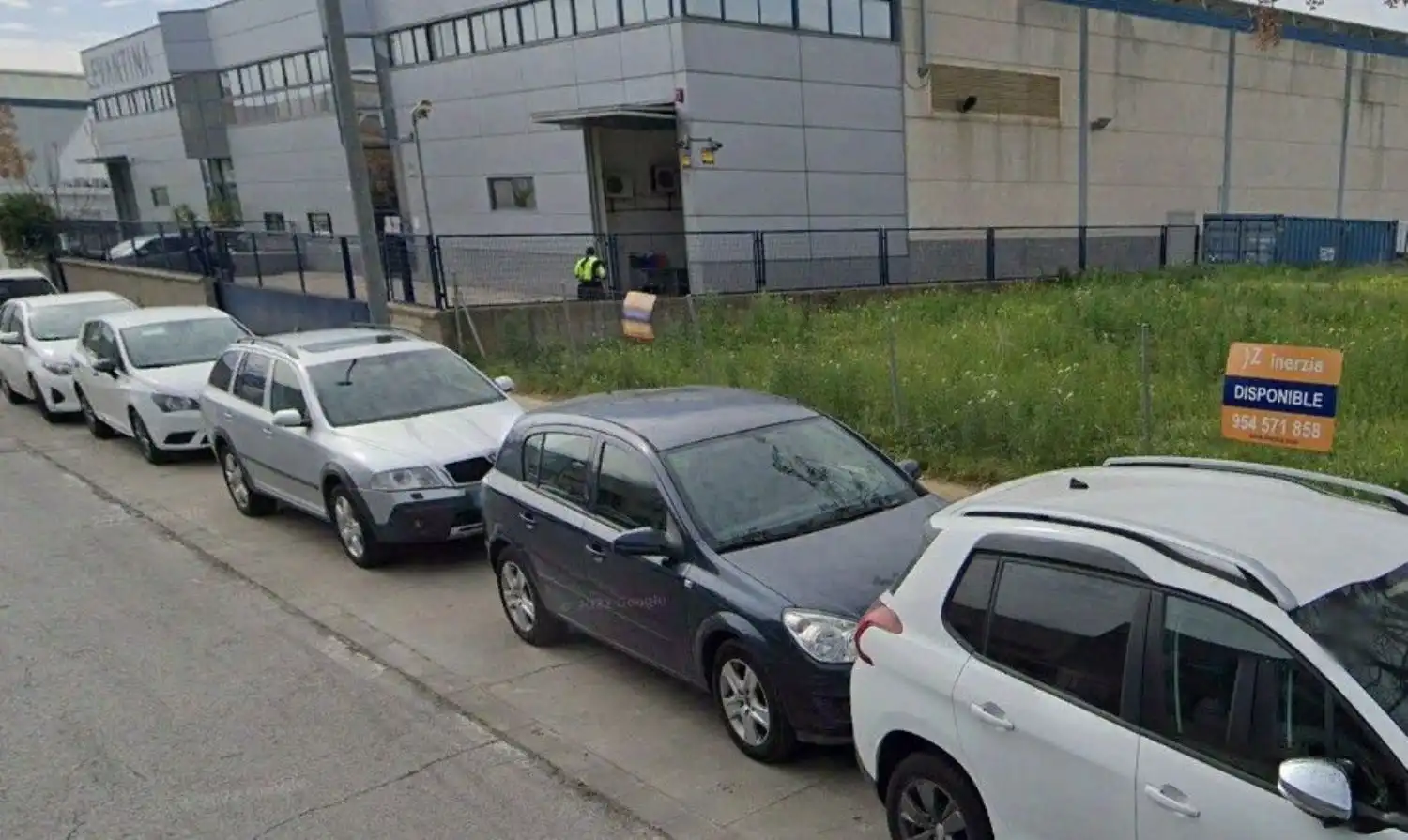 Parking of Industrial land for sale in Sevilla