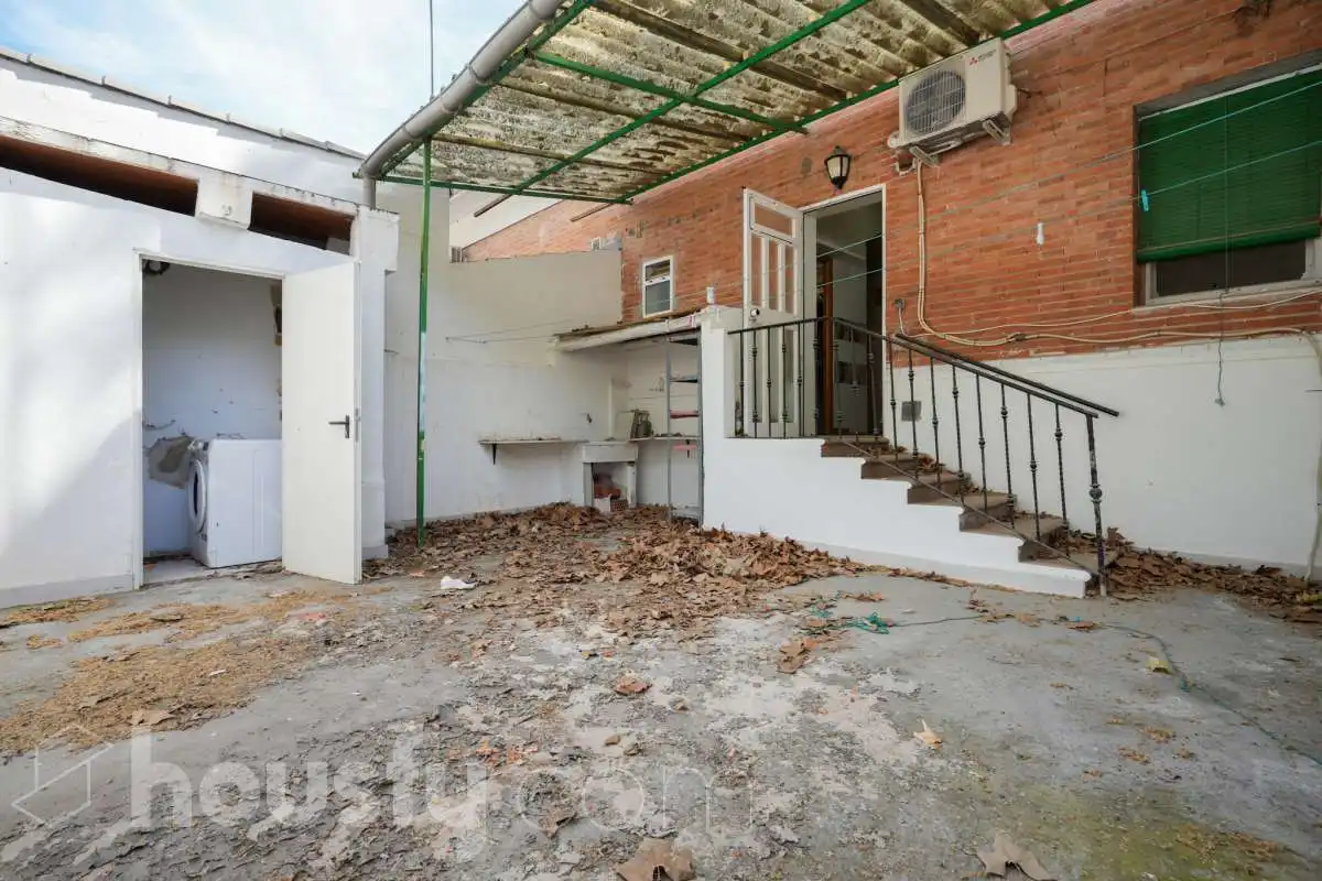 Exterior view of Houses for sale in Madrid  with Air Conditioner, Heating and Terrace