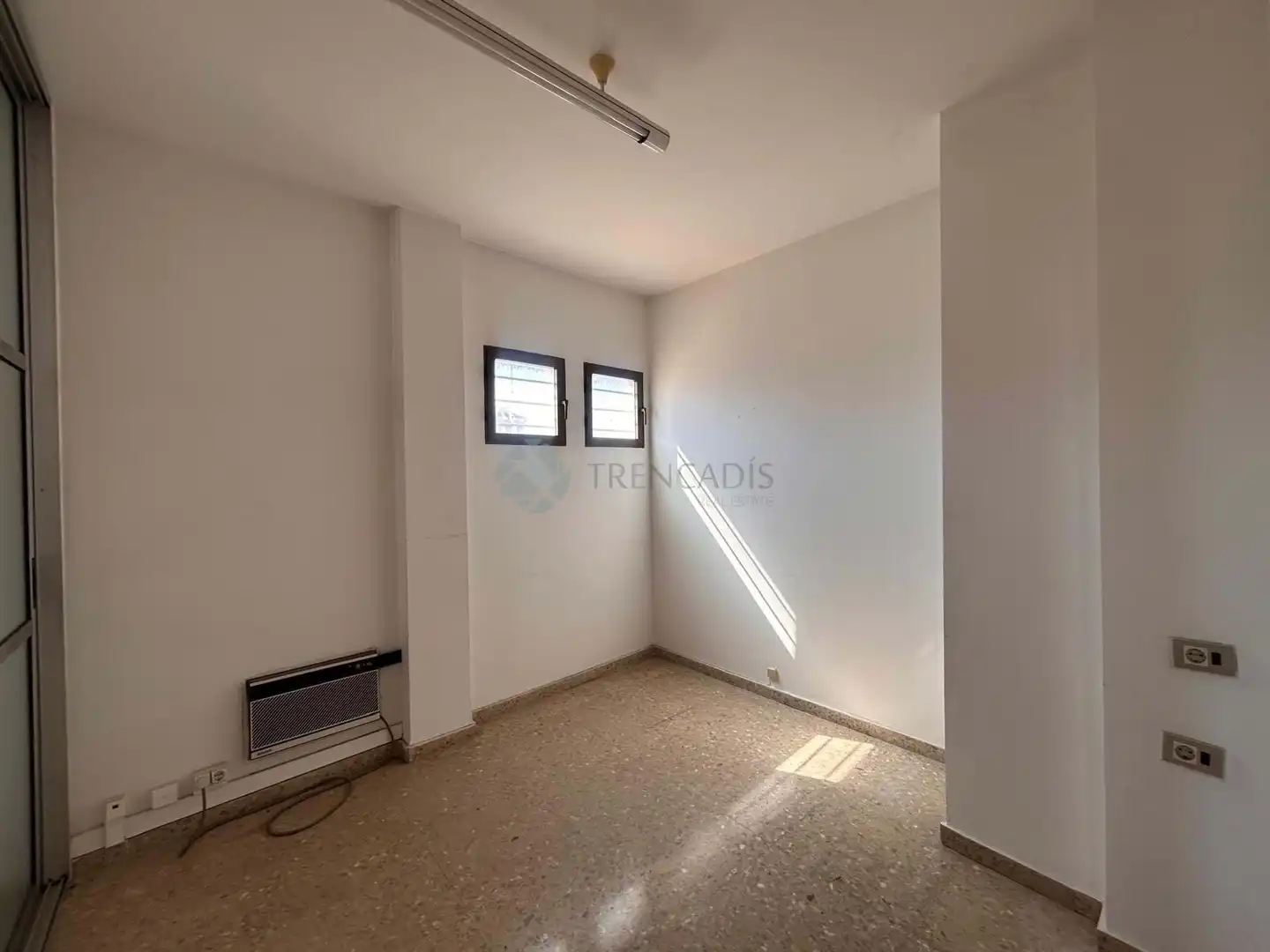Bureau à vendre à Reina María Cristina, imagen 12