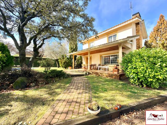 Casa-chalet en Venta en Calle del Endrinal, 9 en El Guijo - Colonia España