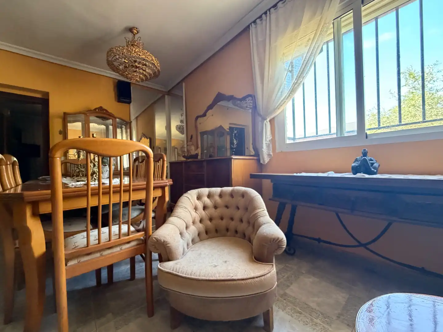 Comedor de Casa o chalet en venta en Escalona con Calefacción, Jardín privado y Terraza