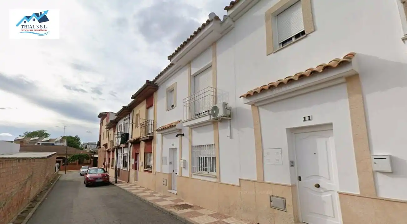 Vista exterior de Piso en venta en La Victoria