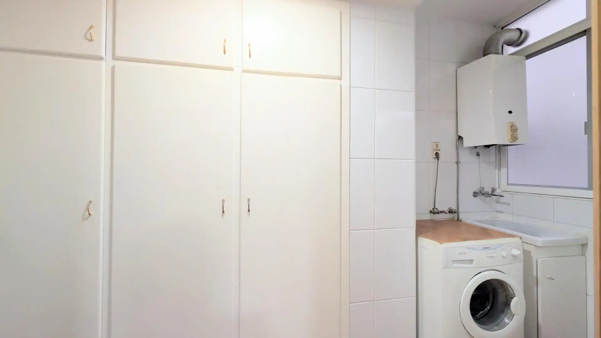Kitchen of Flat for sale in Elche / Elx  with Air Conditioner and Balcony
