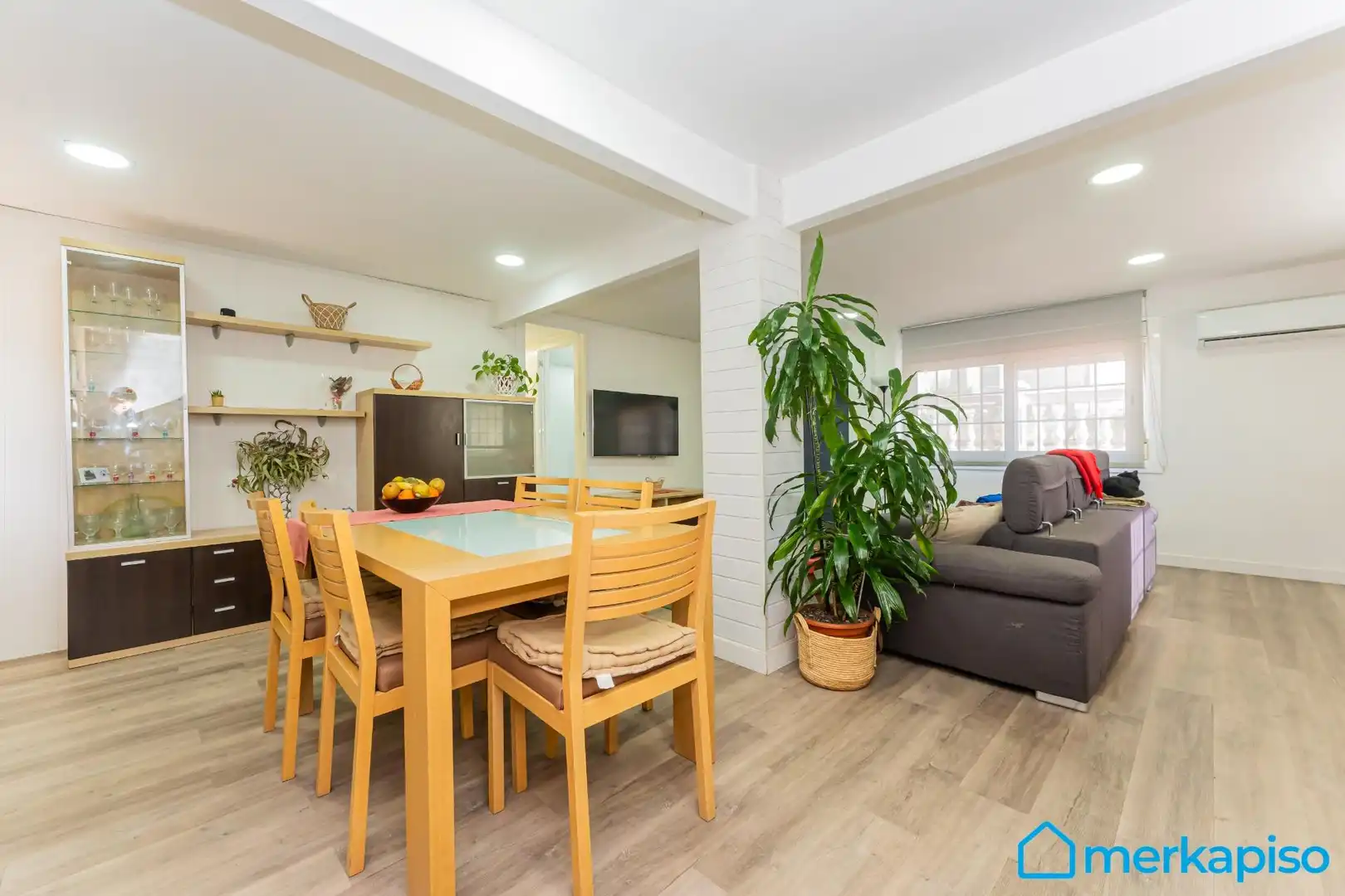 Sala de estar de Casa o chalet en venta en Viladecans con Piscina comunitaria