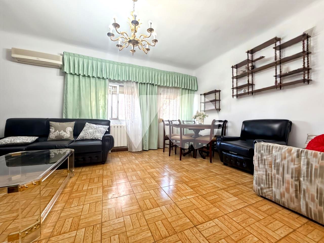 Sala de estar de Piso en venta en  Madrid Capital con Aire acondicionado y Calefacción