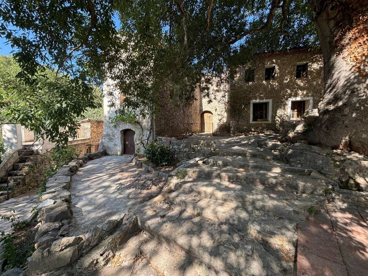 Vista exterior de Finca rústica de lloguer en La Llacuna amb Terrassa i Moblat