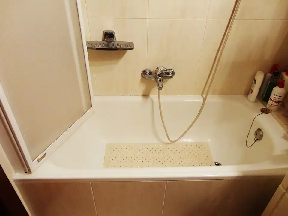 Baño de Piso en venta en Salas de los Infantes con Calefacción, Terraza y Amueblado