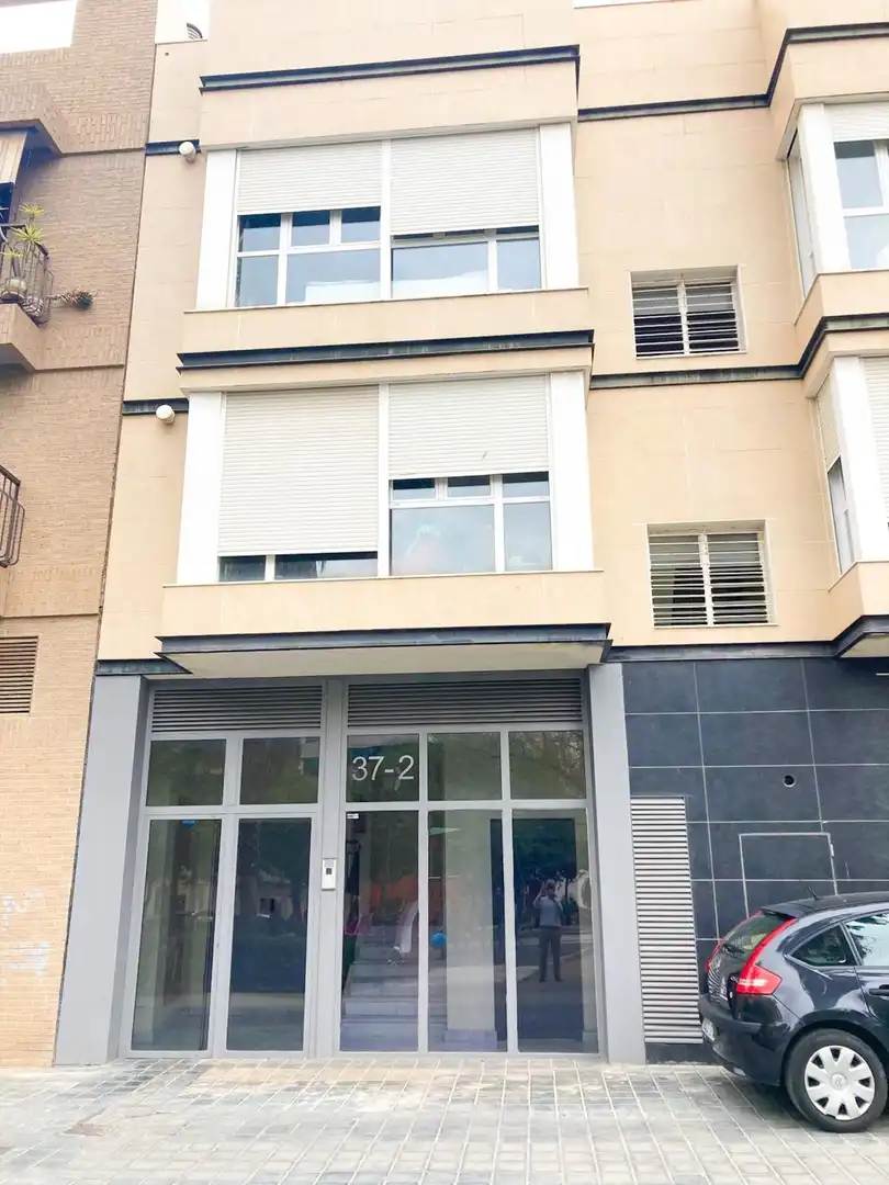 Außenansicht von Wohnung zur Miete in Valencia mit Heizung, Terrasse und Möbliert