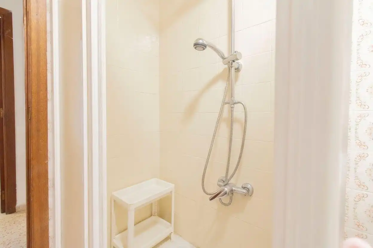 Baño de Piso en venta en Valencia con Aire acondicionado, Trastero y Balcón