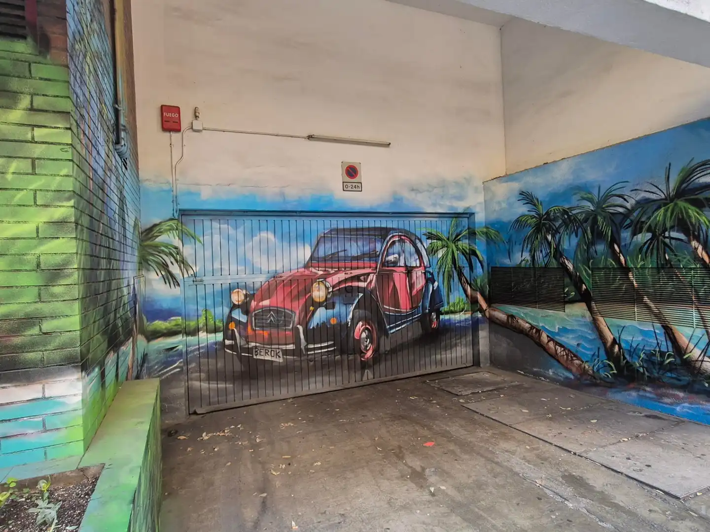 Einzelparkplatz zum Verkauf in Carrer d'Olzinelles 95, imagen 3