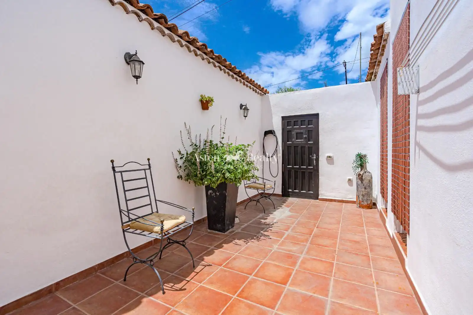 Terrassa de Casa o xalet en venda en Guía de Isora amb Terrassa, Traster i Moblat