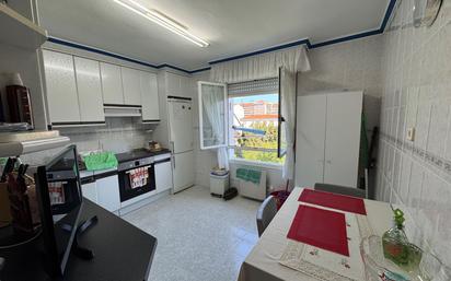 Cuina de Pis en venda en Bermeo amb Calefacció i Moblat