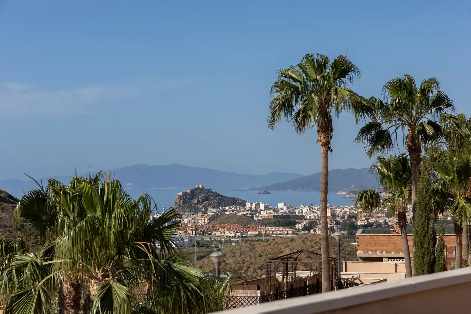 Außenansicht von Wohnungen zur Miete in Águilas mit Klimaanlage, Heizung und Terrasse