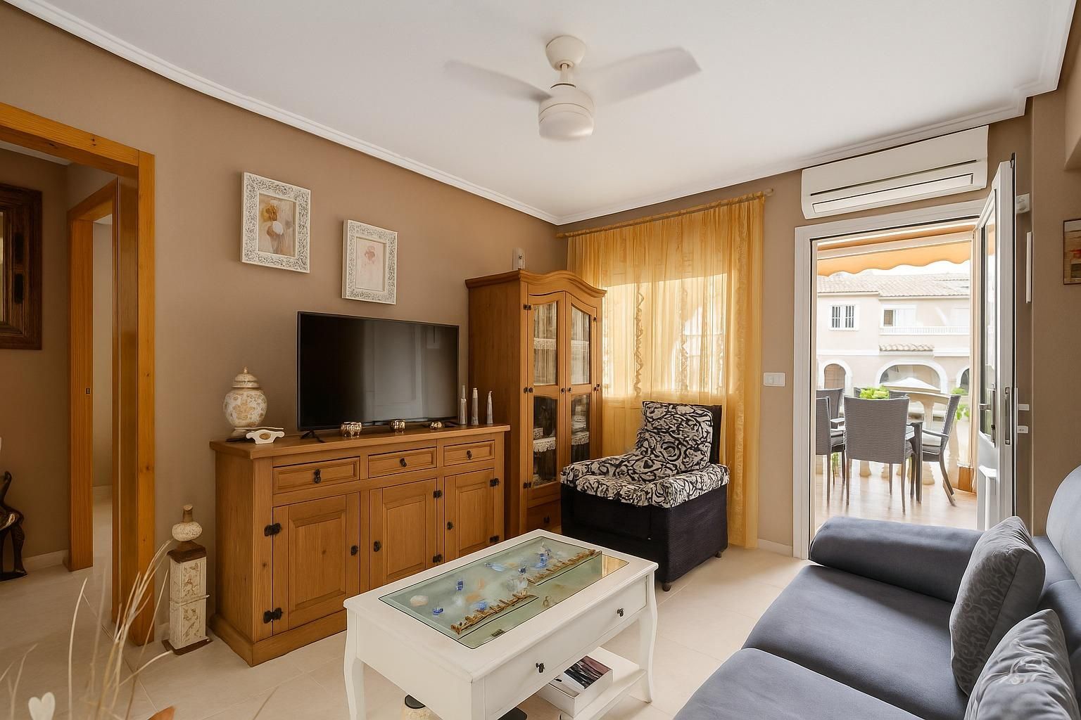 Living room of Flat for sale in Santa Pola  with Private garden, Terrace and Balcony