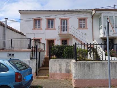 Vista exterior de Casa o xalet en venda en Santiago de Compostela  amb Terrassa