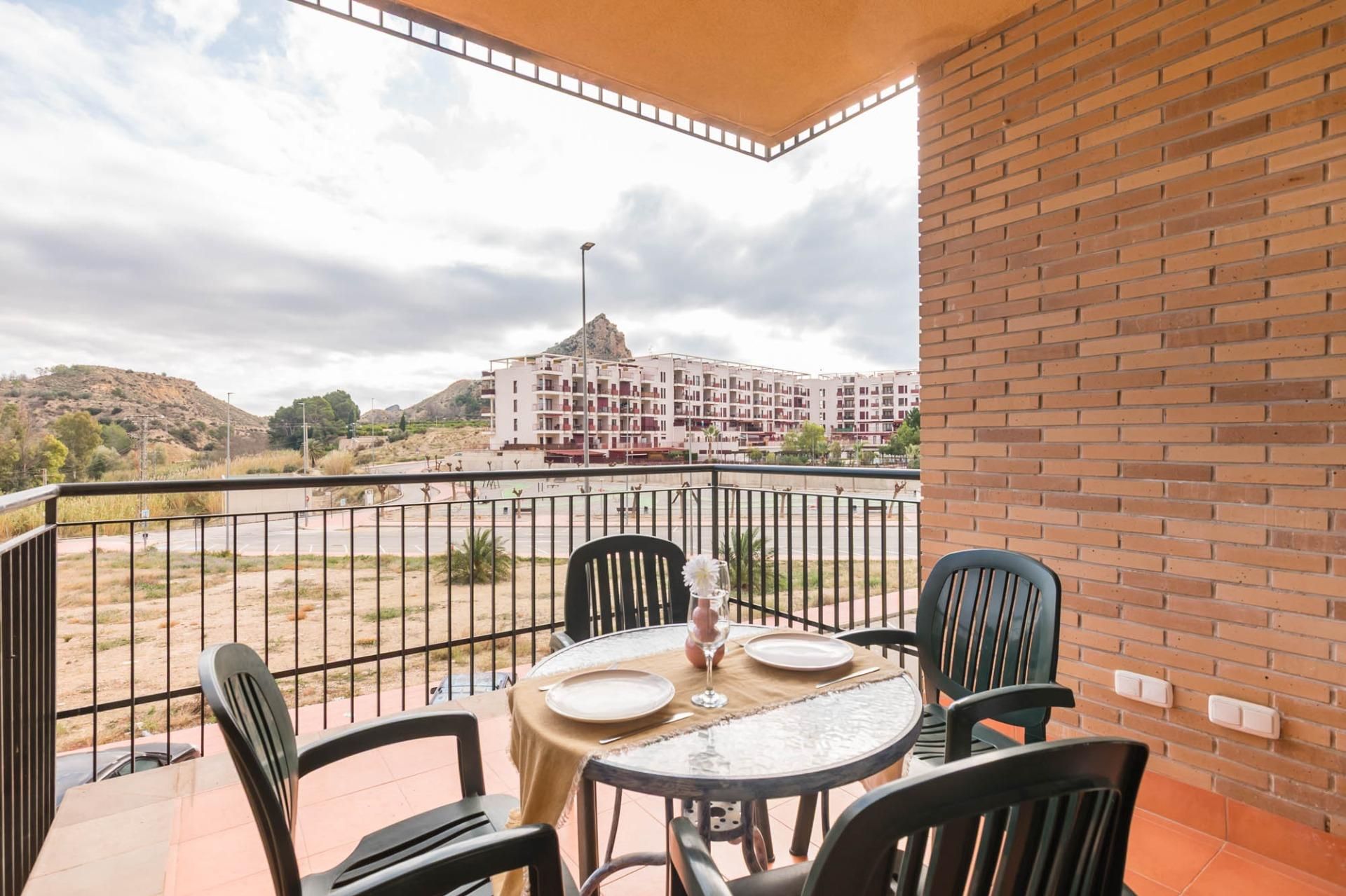 Flat for sale in Calle HINOJO, 1