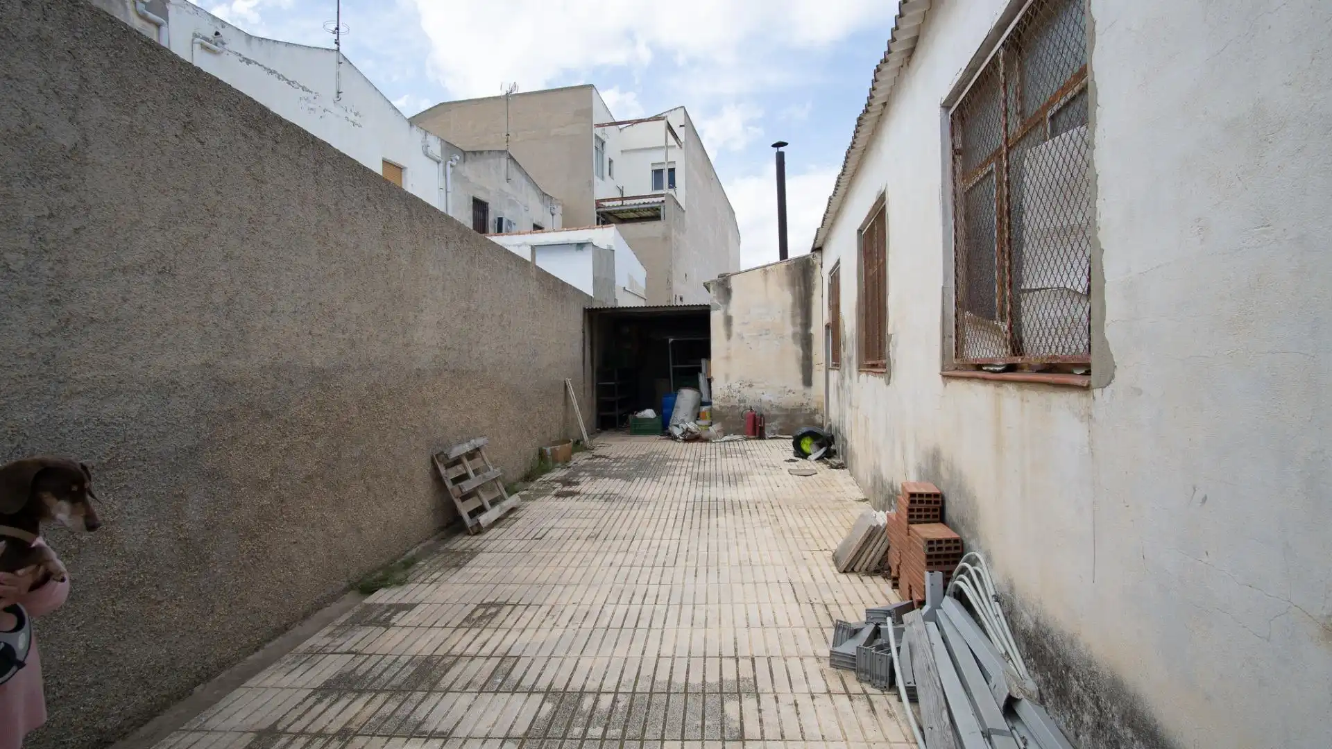 Vista exterior de Nave industrial en venta en Salinas