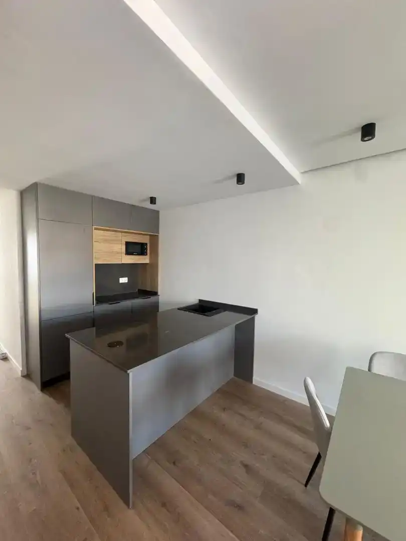 Küche von Wohnung zur Miete in  Huelva Capital mit Klimaanlage