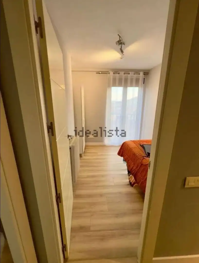 Schlafzimmer von Wohnung zur Miete in Salamanca mit Klimaanlage, Heizung und Terrasse
