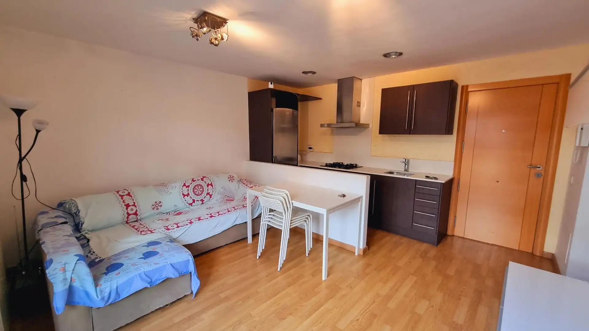 Dormitori de Pis en venda en El Vendrell amb Calefacció, Parquet i Terrassa