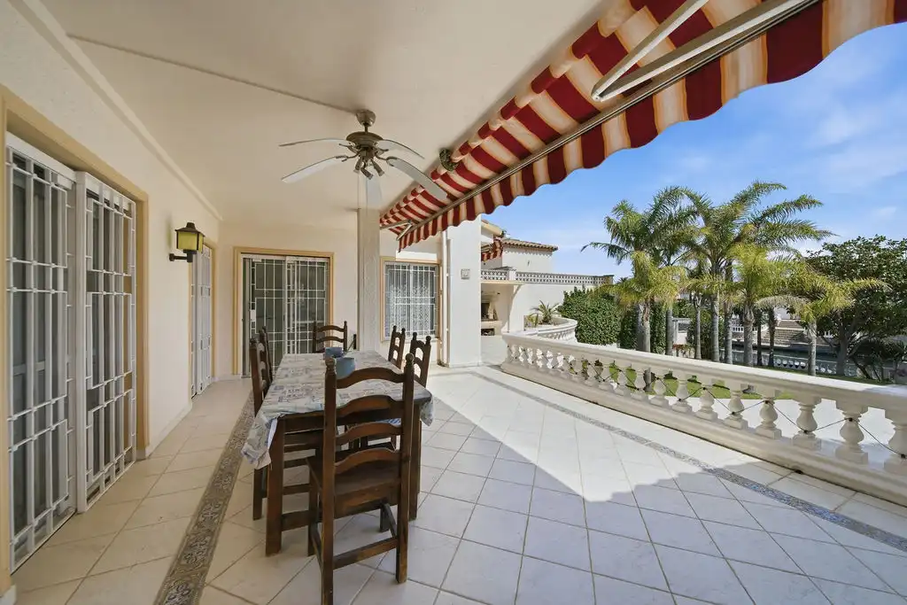 Casa con piscina en venta en Carrer Noguera, imagen 14