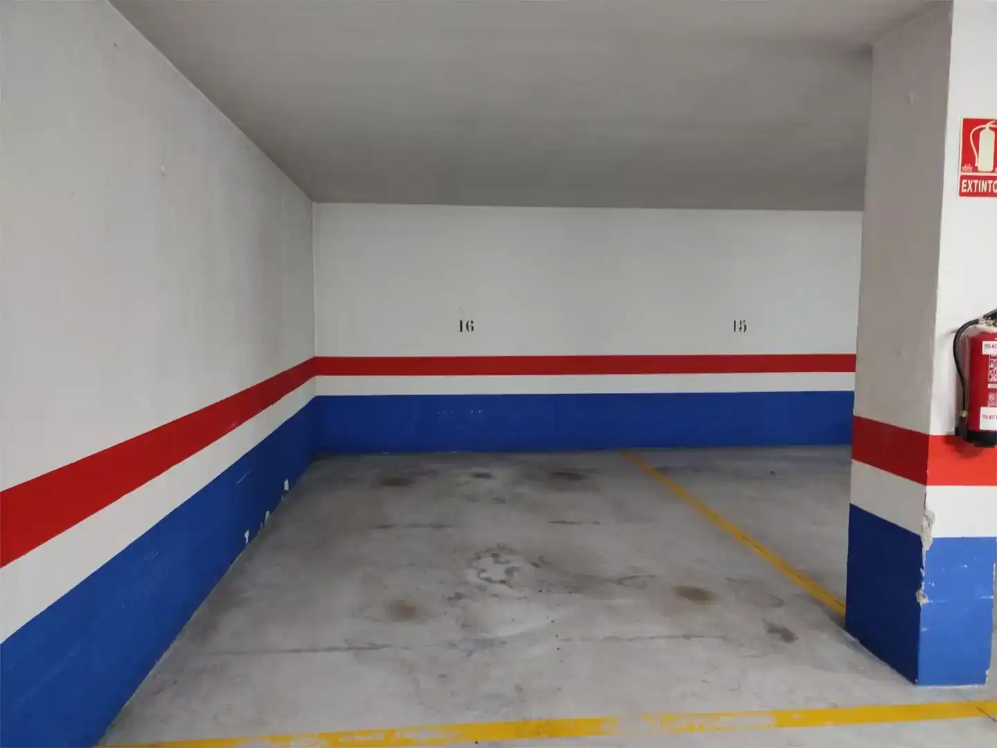Parkplatz von Garage zur Miete in Huarte / Uharte, Navarra