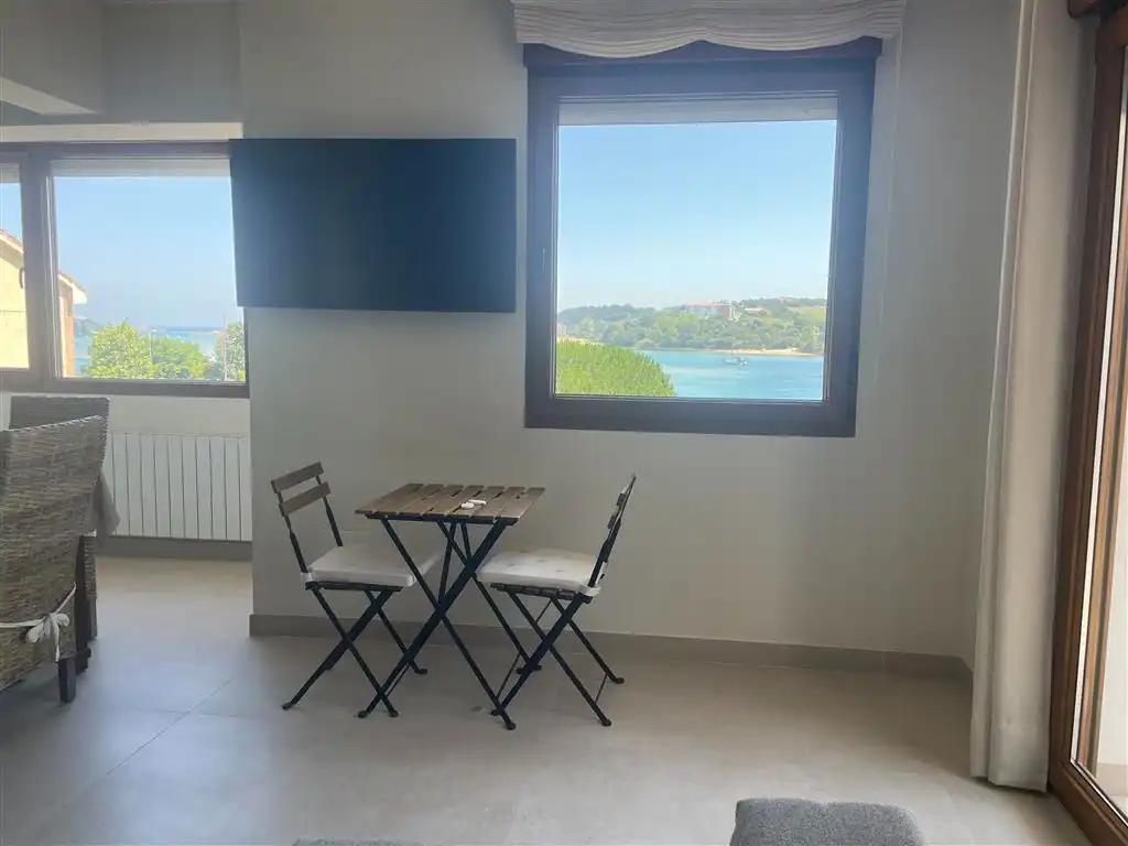 Terraza de Piso en venta en San Vicente de la Barquera con Calefacción, Amueblado y Horno