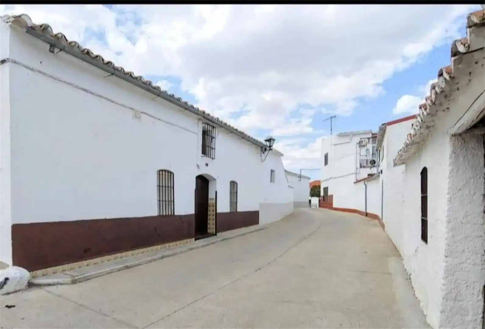 Vista exterior de Pis en venda en Fuente Obejuna amb Aire condicionat, Traster i Moblat