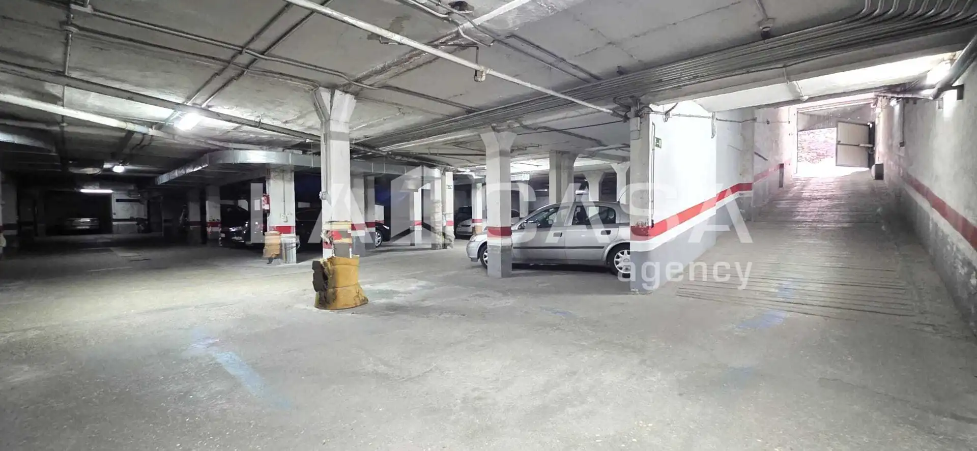 Aparcament de Pis en venda en Valladolid amb Calefacció