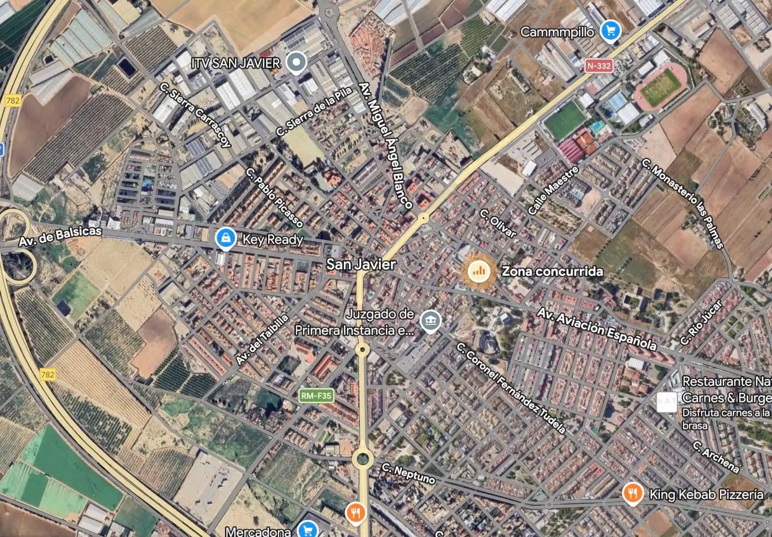 Vista exterior de Casa adosada en venda en San Javier amb Aire condicionat, Terrassa i Balcó