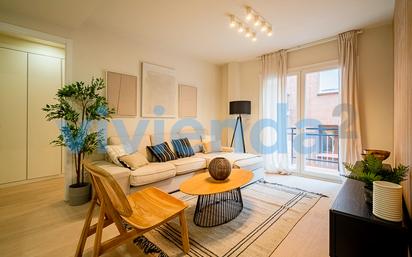 Living room of Flat to rent in  Madrid Capital  with Air Conditioner, Terrace and Balcony