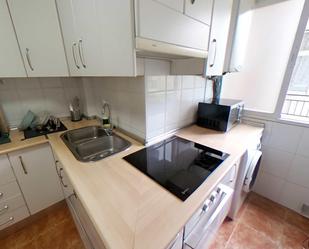 Cuina de Pis de lloguer en Alcalá de Henares amb Calefacció, Terrassa i Balcó