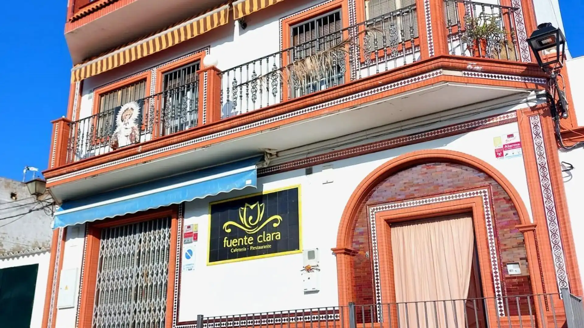 Exterior view of Houses for sale in Aznalcóllar  with Air Conditioner