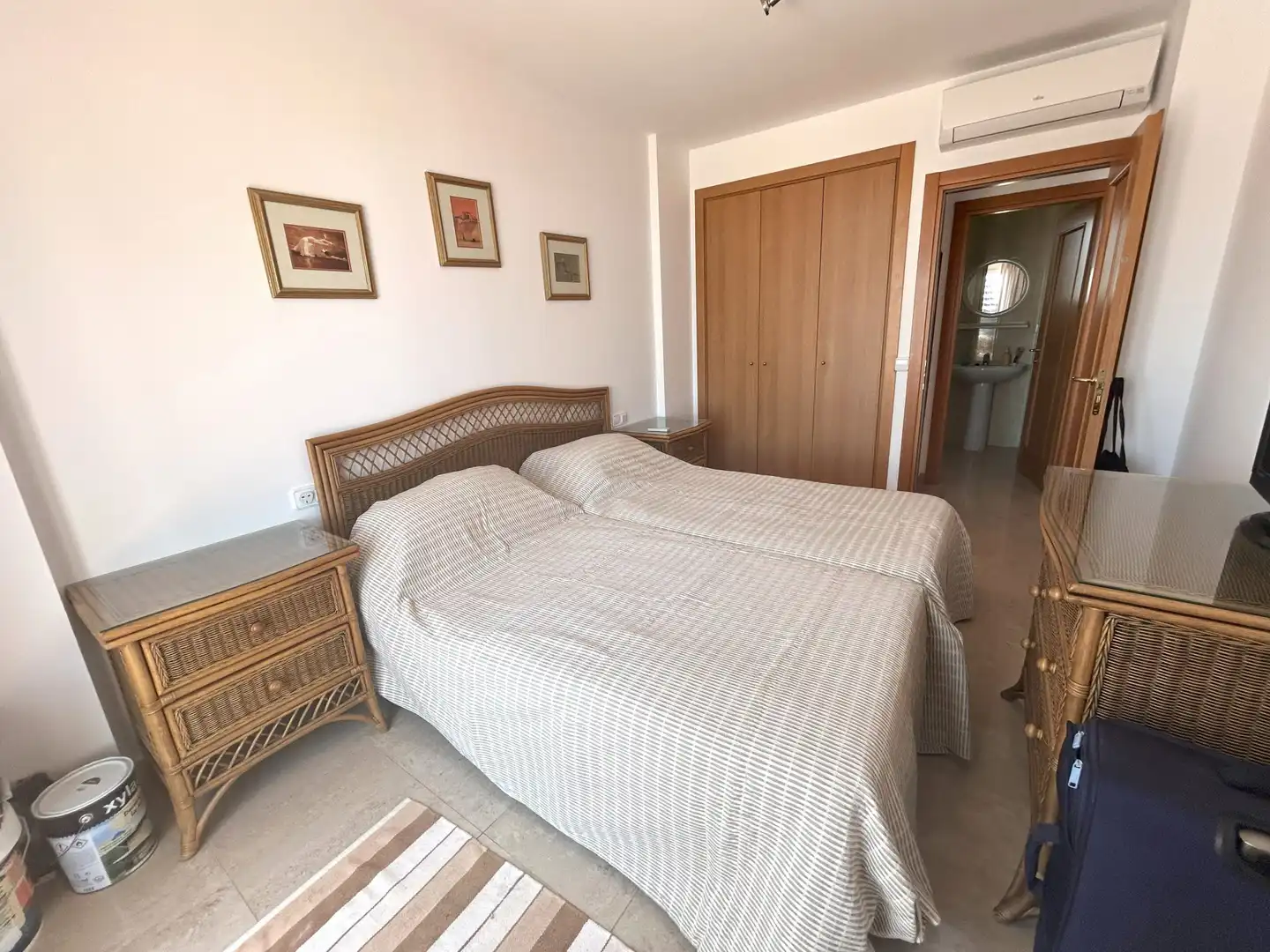 Habitación de Planta baja en venta en Manilva con Aire acondicionado, Terraza y Piscina