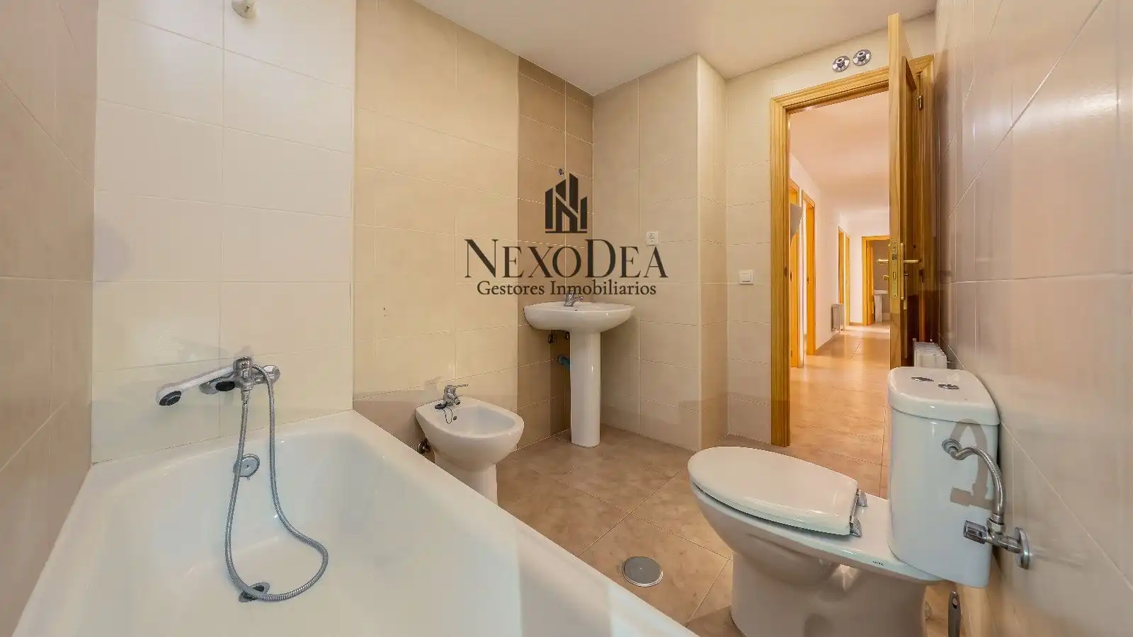 Bathroom of Flat for sale in Yepes, Toledo