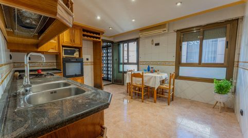 Foto 2 de Piso en venta en Carolinas Altas, Alicante / Alacant