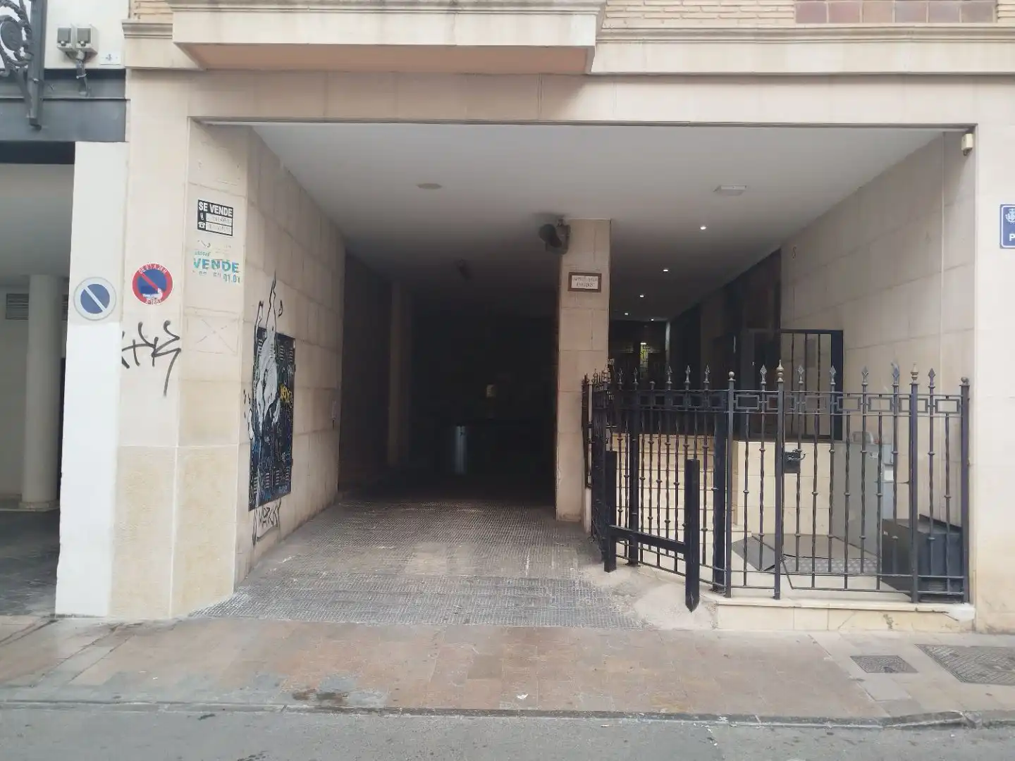 Garage zur Miete in Valencia