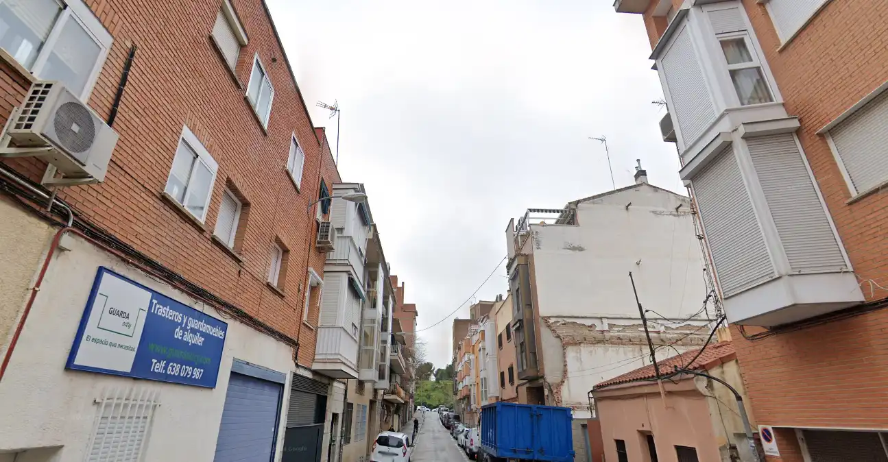 Pis en venda a Calle de Faustino Osorio, Los Cármenes