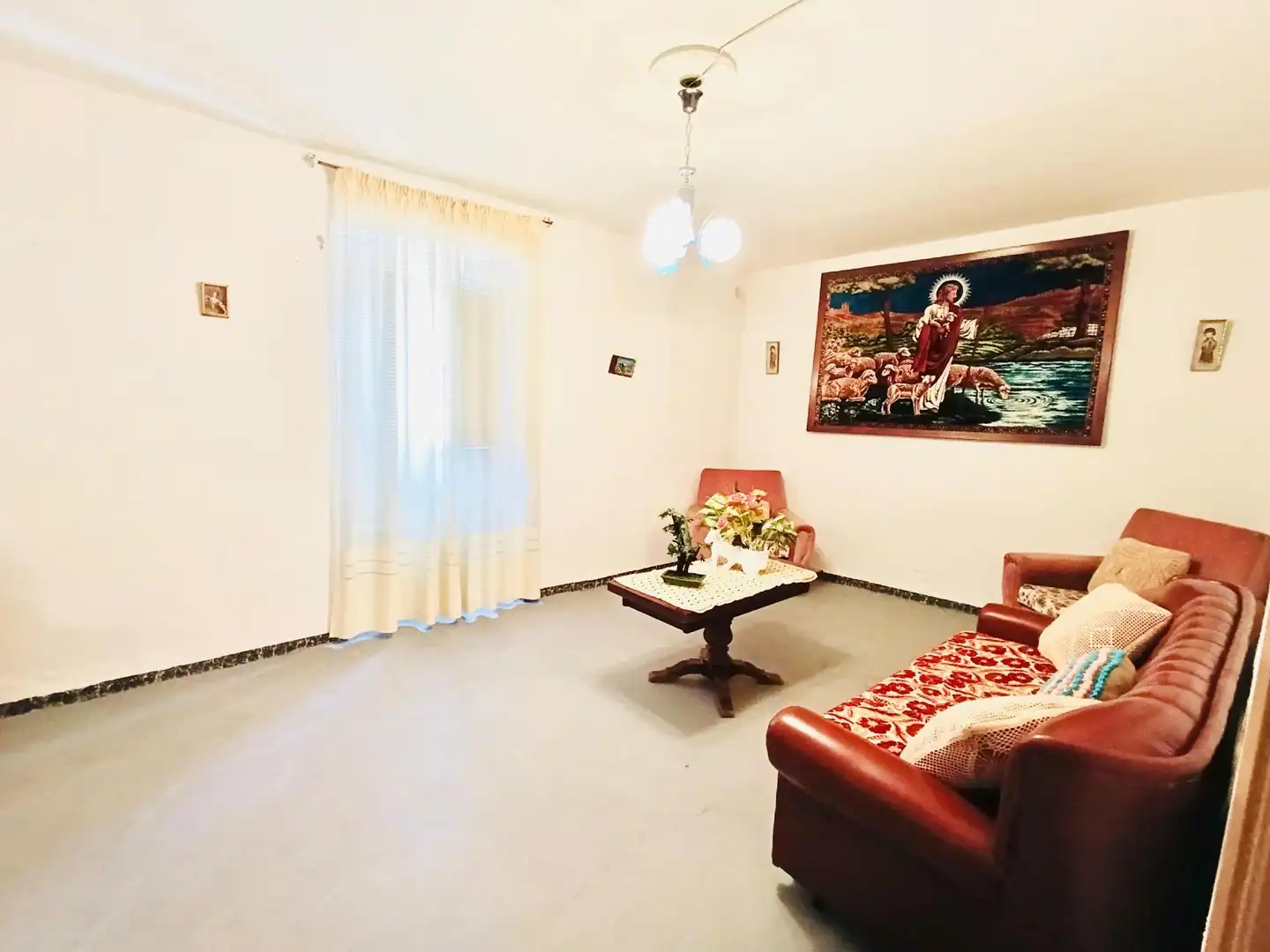 Sala d'estar de Casa adosada en venda en Esparragosa de la Serena amb Aire condicionat