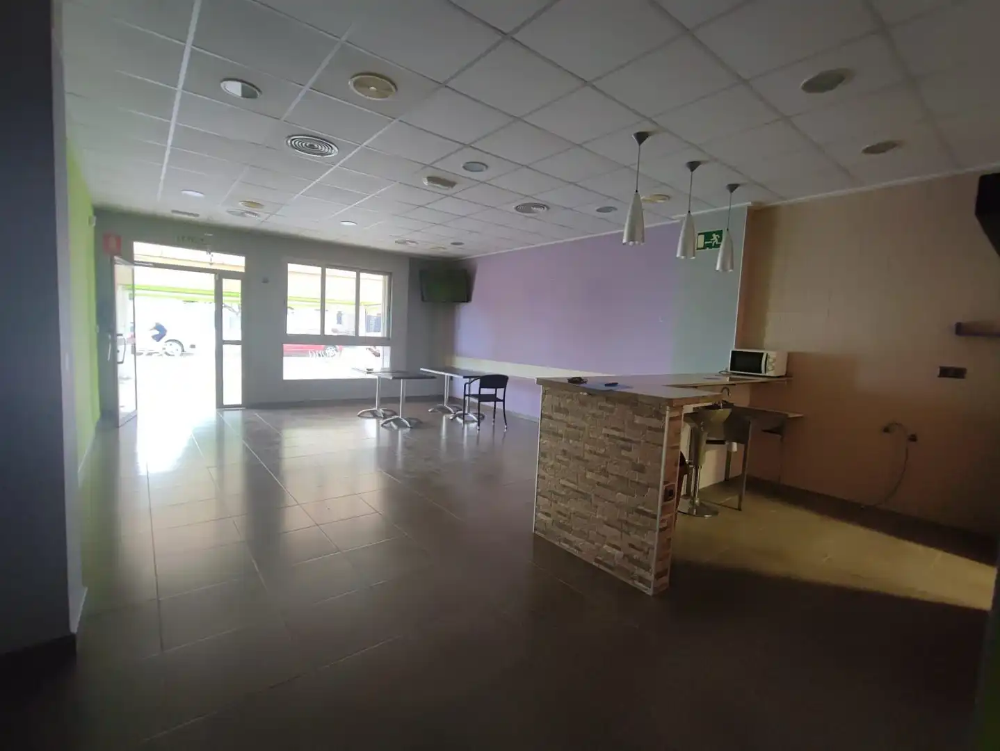 Local en venda en Polinyà de Xúquer amb Aire condicionat i Terrassa