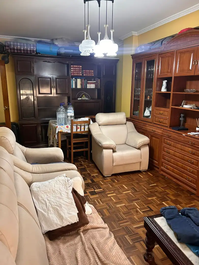 Sala de estar de Piso en venta en Vigo  con Terraza, Trastero y Amueblado