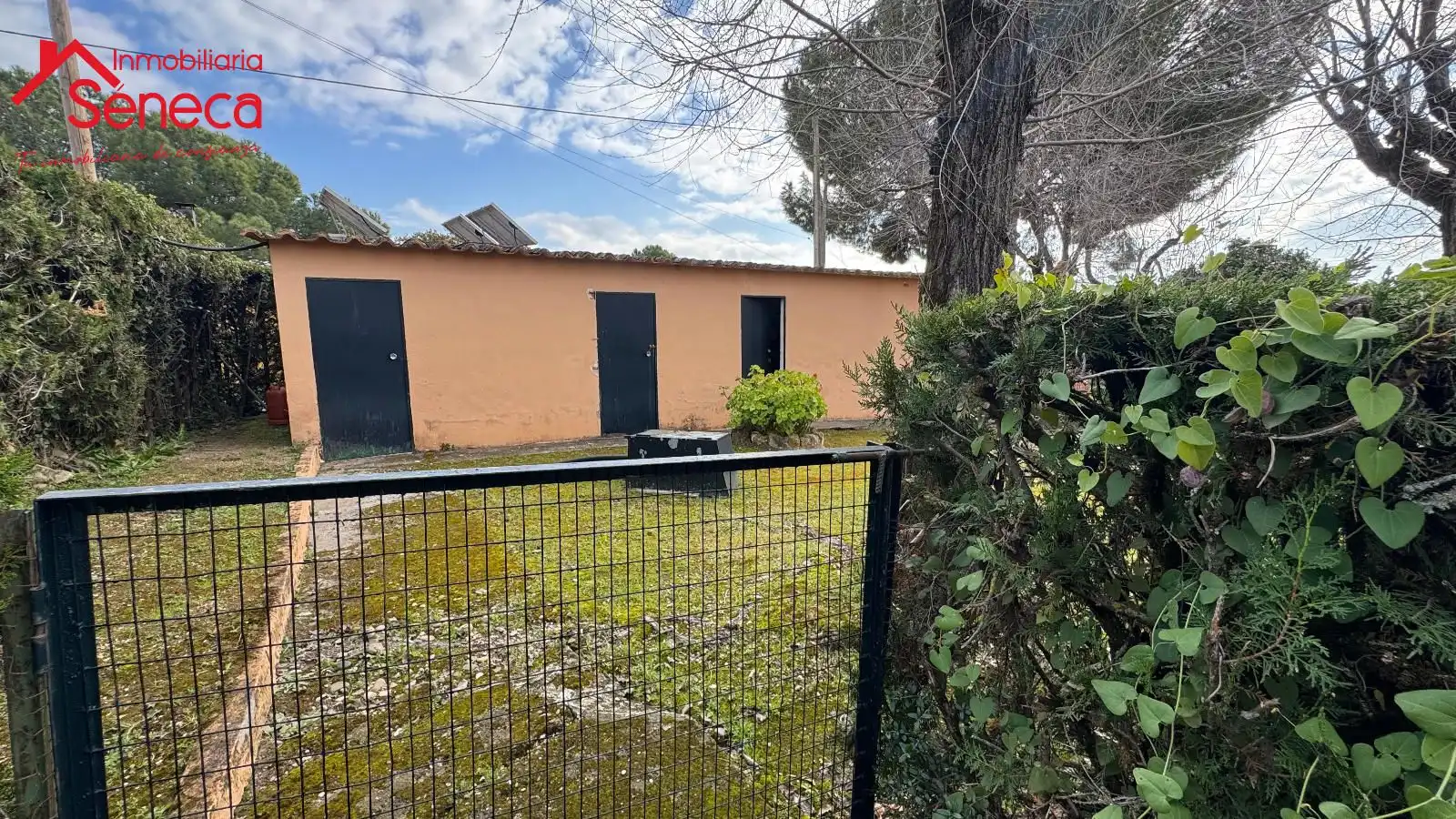 Exterior view of Houses for sale in Córdoba  with Air Conditioner, Heating and Storage room