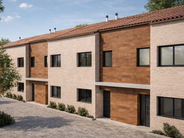 Casa aparellada en venda a Carrer Blas de Otero 35