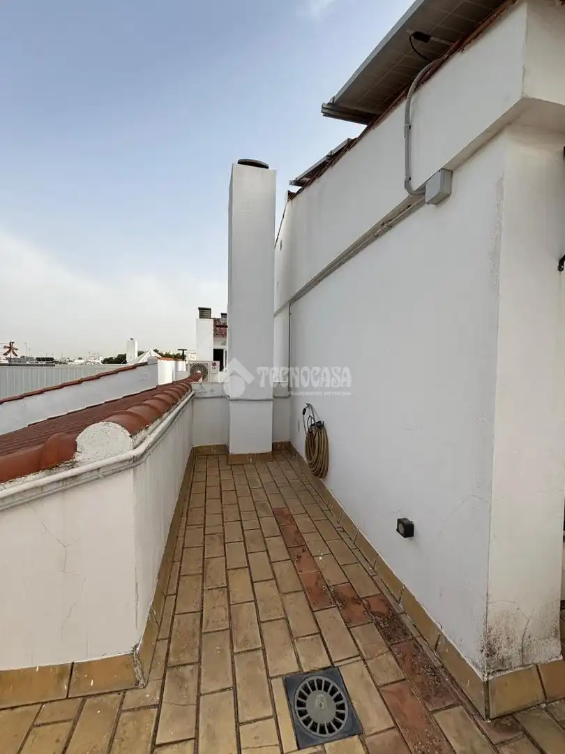 Terrassa de Casa adosada en venda en Alcalá de Guadaira amb Aire condicionat i Terrassa