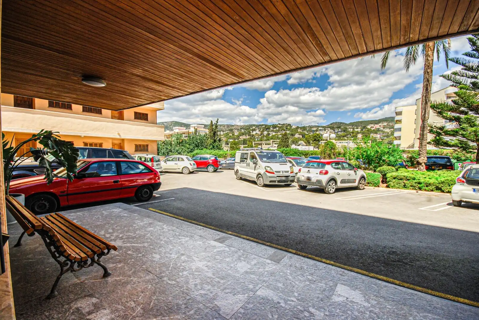 Aparcament de Apartament de lloguer en Calvià amb Terrassa i Piscina comunitària
