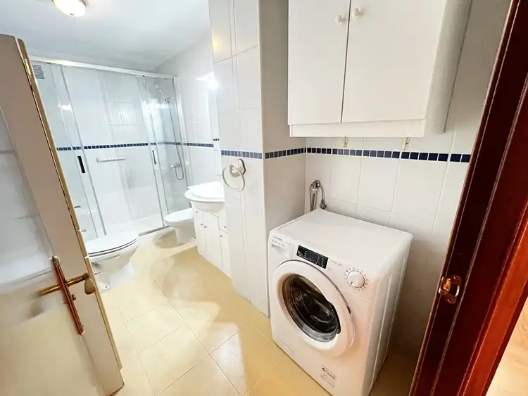 Baño de Piso en venta en Madrid con Aire acondicionado, Calefacción y Parquet