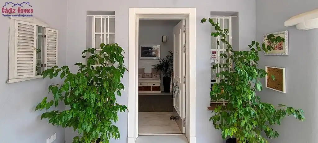 Houses for sale in Chiclana de la Frontera  with Air Conditioner, Heating and Private garden