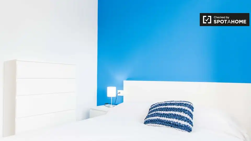 Schlafzimmer von Wohnung zur Miete in Burjassot mit Klimaanlage, Heizung und Möbliert