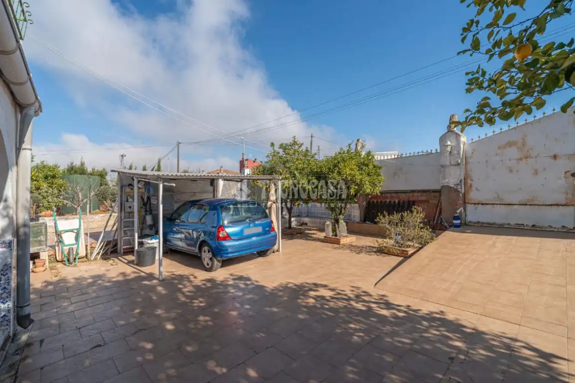 Vista exterior de Finca rústica en venda en Linares amb Aire condicionat, Terrassa i Traster