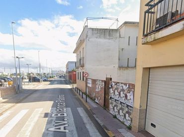 Casa amb jardí en venda a BLANCA PALOMA
